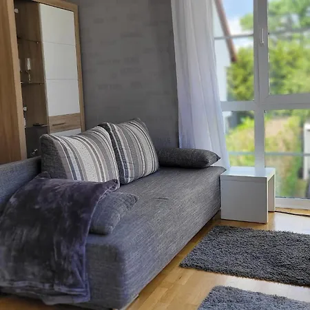 Berlin-oase - Schnuckelige An Der Grenze Zu Berlin Schönefeld