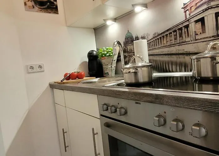 Berlin-oase - Schnuckelige An Der Grenze Zu Berlin Schönefeld