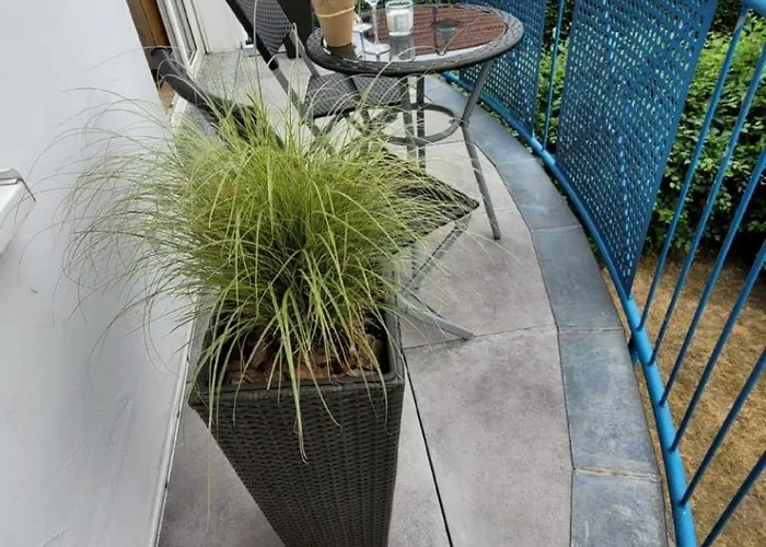 Berlin-oase - Schnuckelige An Der Grenze Zu Berlin Schönefeld